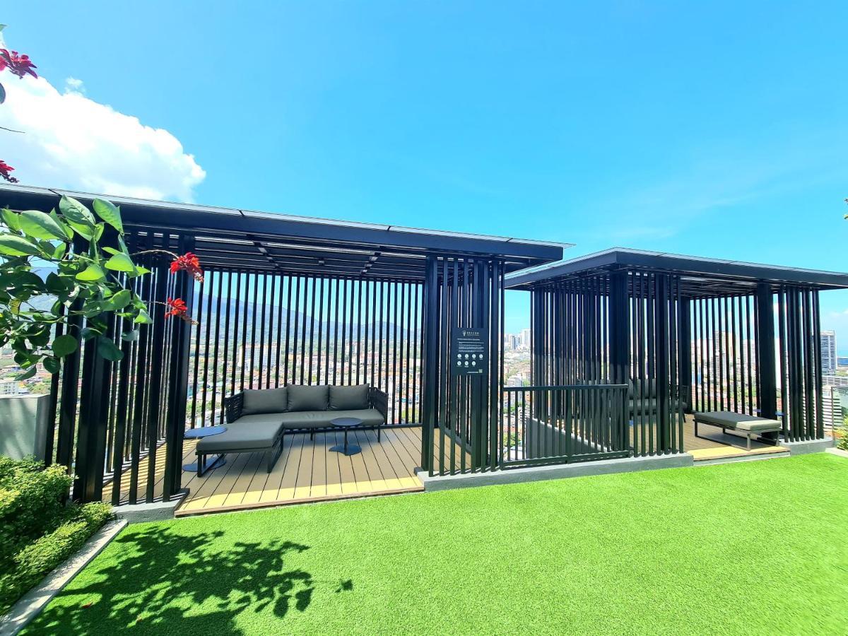 Beacon Executive Premium Suite George Town Exterior foto