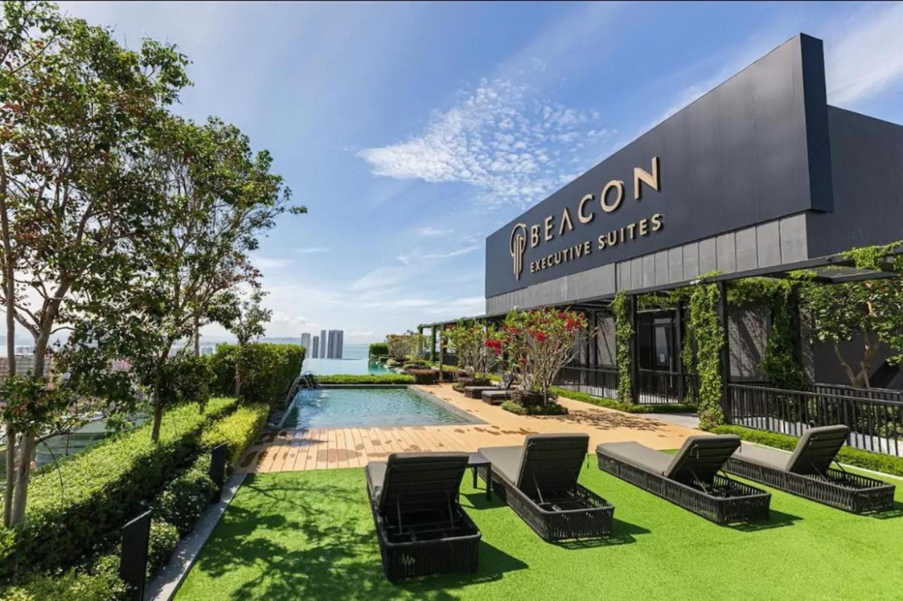 Beacon Executive Premium Suite George Town Exterior foto