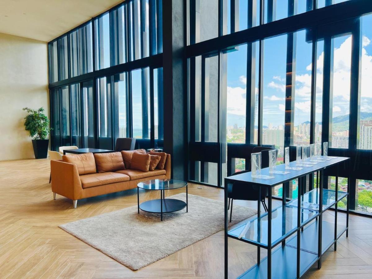 Beacon Executive Premium Suite George Town Exterior foto